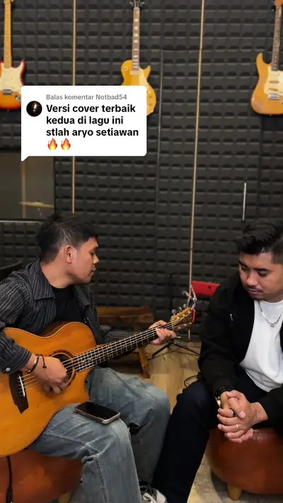 Membalas @Notbad54 akhirnya duet nih 😂 @Ario Setiawan jealous - labrin — @nandaprimaofficial