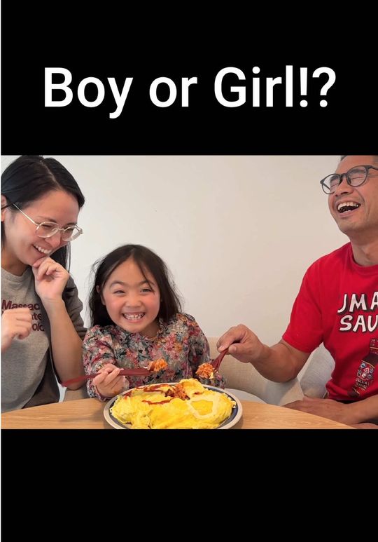 We did the baby’s gender reveal with Omurice, Sutan’s favori