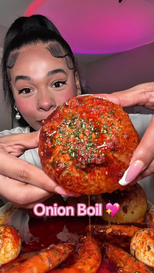 I still lowkey have the shrimp poop in my mouth it’s actuall
