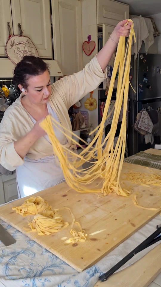 tagliatelle al pomodoro . buon compleanno 🎂  a mio figlio ma