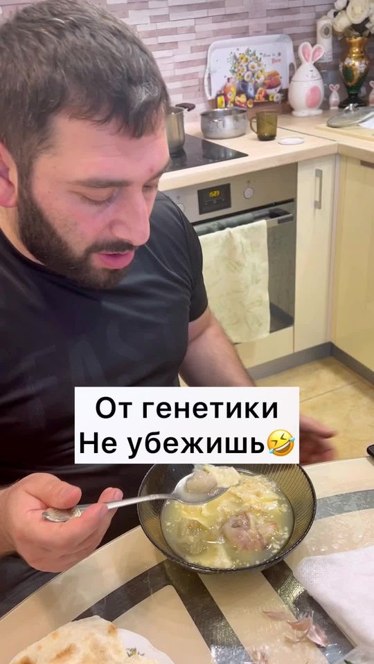 Разве можно хаш детям?😅 #тиктокдлясемьи #семейныйюмор #делюс