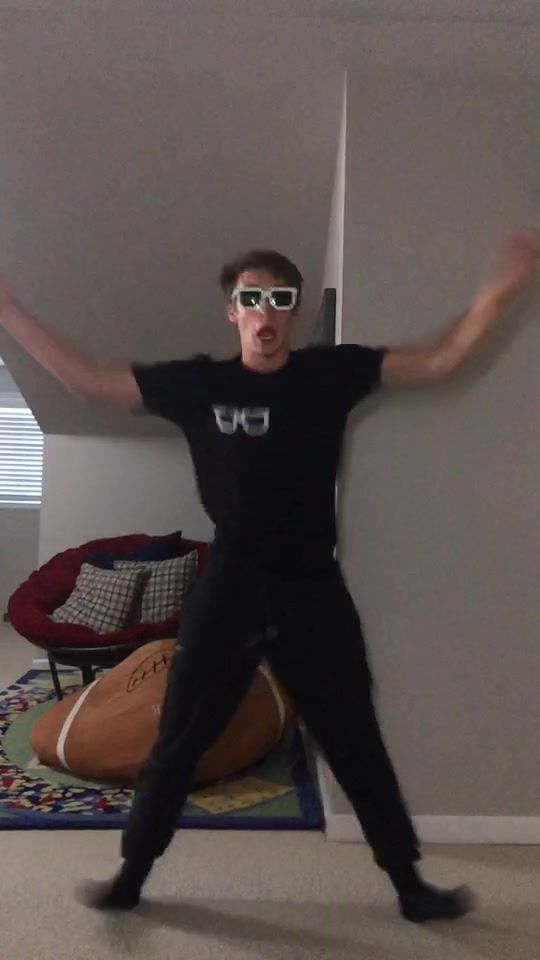 Spooky season dance, try it, it’s so fun #fyp #duetthis #dan