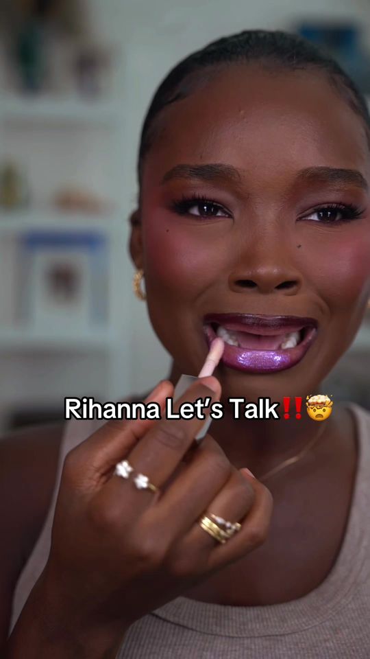 I tried @Fenty Beauty Gloss Bombs and it literally left me s