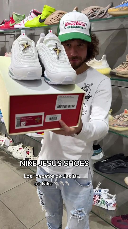 Los Nike Jesus Shoes de $5,000 #nike #jesus #jesusshoes #sne