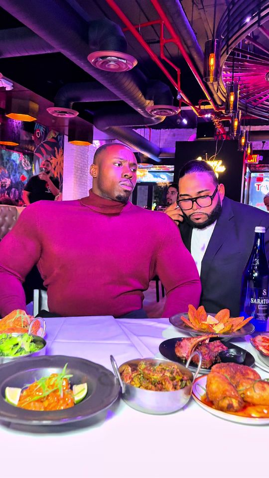 You gotta test the product first 🥩  @VIDA NYC  • 30-27 Stein