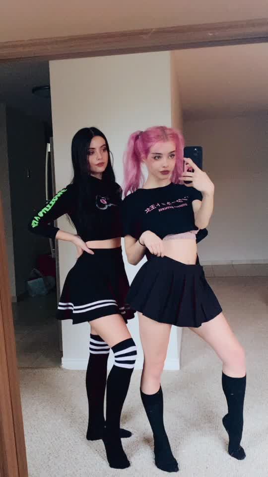 Can’t escape it 🖤 get my sis to 100K!! @julia.burch #burchtw