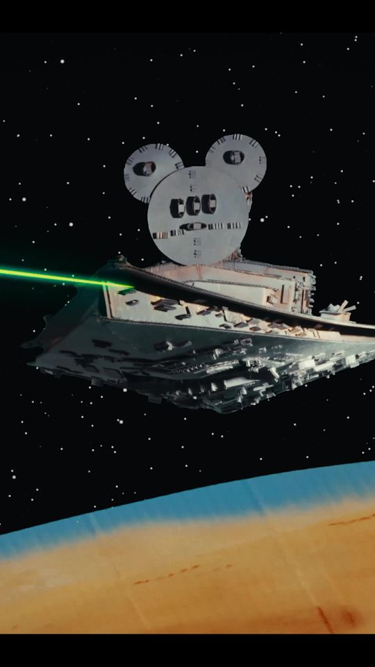 Did you spot the hidden Mickeys? #starwars #cardboard #parod