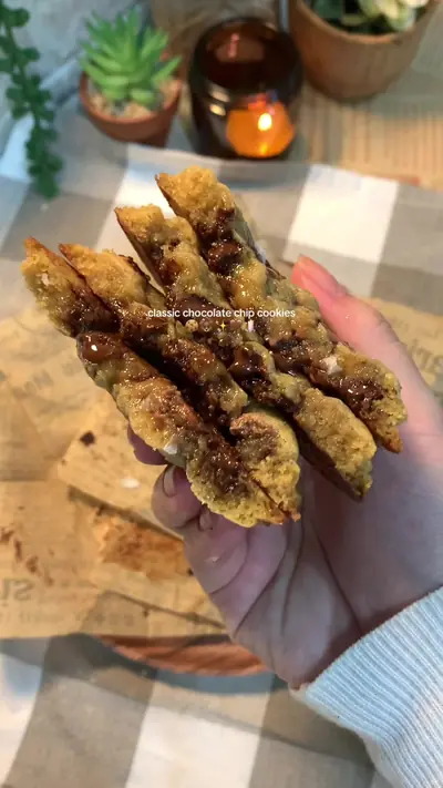 Nothing beats a classic 🤎 Chewy Chocolate Chip Cookie🍪✨ 110 g melted b — @mycozybakesbyabyz