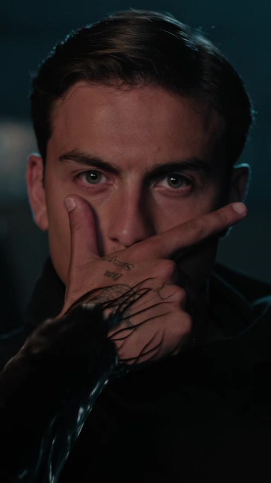 Cosa si nasconde dietro la maschera? #WeAreVenom #Venom