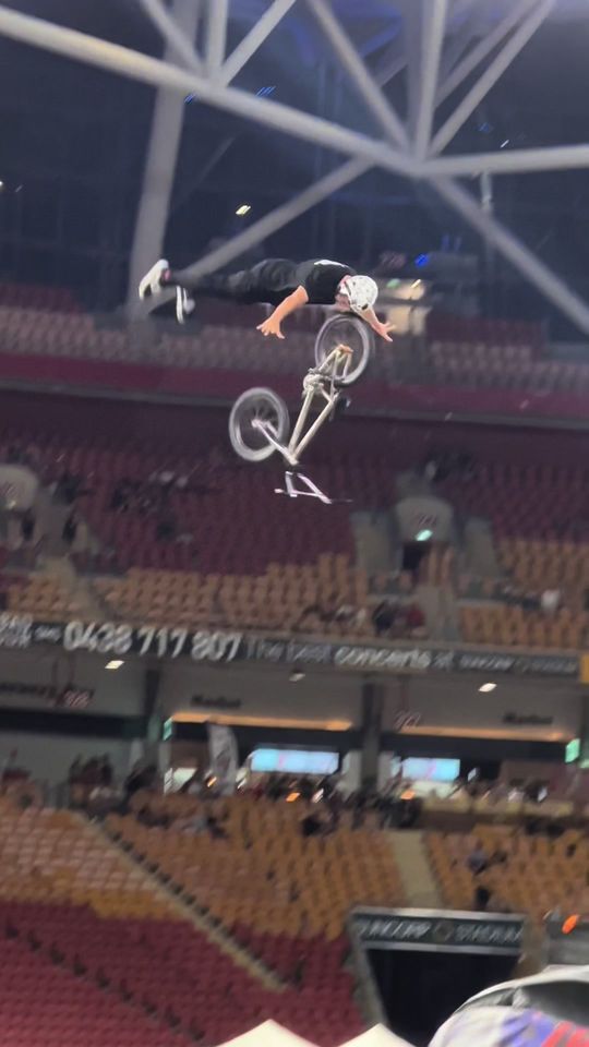 We have to NAME THIS TRICK.🙌🏼🚲 #bmx #trick