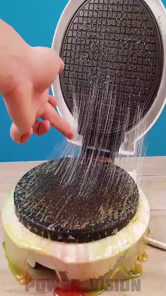Waffle Maker Vs Gummy Bears #tests #experiment #science #sci