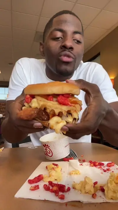 that’s double stacker — @yuddytv