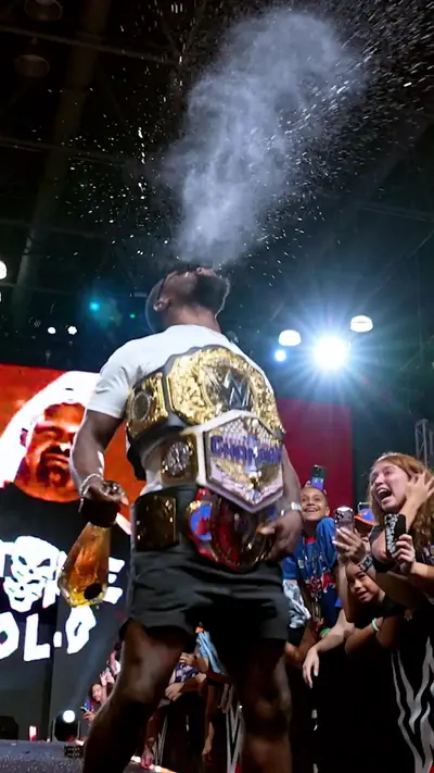 Shocking Exclusive! Kevin Hart is the New Paul Heyman Guy! WWE Hall of — @paulheyman