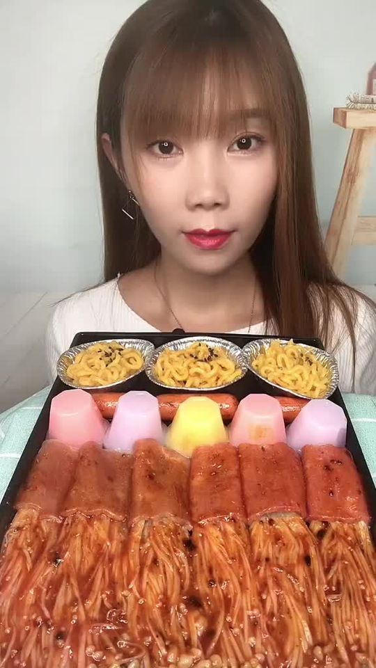 #fyp #foryoupage #foodasmr #food #satisyfying #mukbang #eati