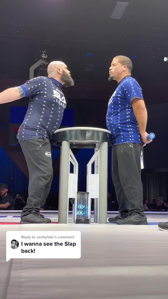 Replying to @vanity1der These two 𝑾𝑬𝑵𝑻 𝑨𝑻 𝑰𝑻#slap#slap #powe