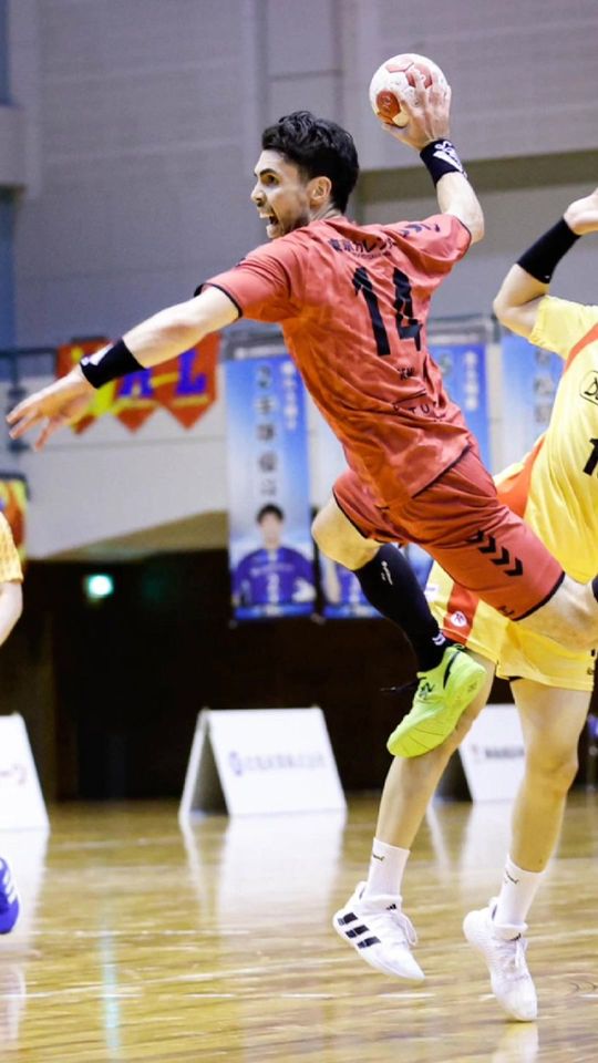 i'm a handball player 😜 #四捨五入したら馬 #スポーツ IB:@WWDJAPAN
