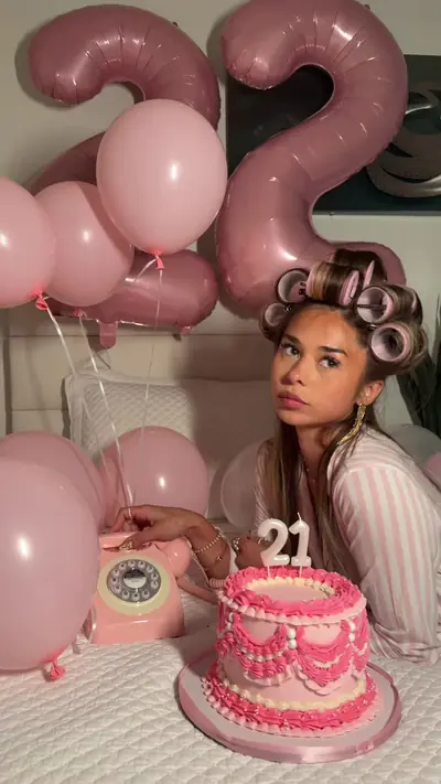 22! — @sophieraiin
