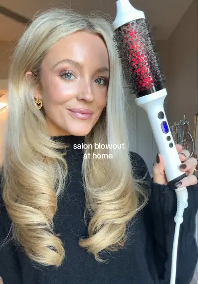 @BondiBoost thermal brush >> dyson airwrap any day !!! #hairtutorials  — @elliepeterson3