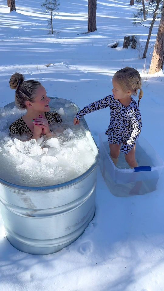 Pov you made your own @Chick-fil-A ice 😏🧊 #ice #icebath #ice