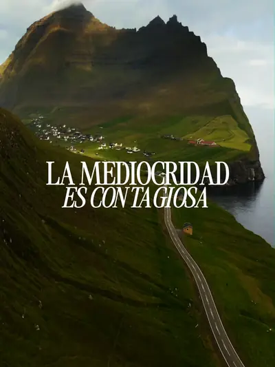 LA MEDIOCRIDAD ES CONTAGIOSA. #mentalidadestoica #psicologiadelpoder # — @socratesismo