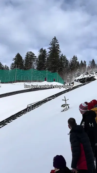 Craaaazy guy 🤯 #fisskijumping #skijumping #flying #wings #crazy #peopl — @fisskijumping