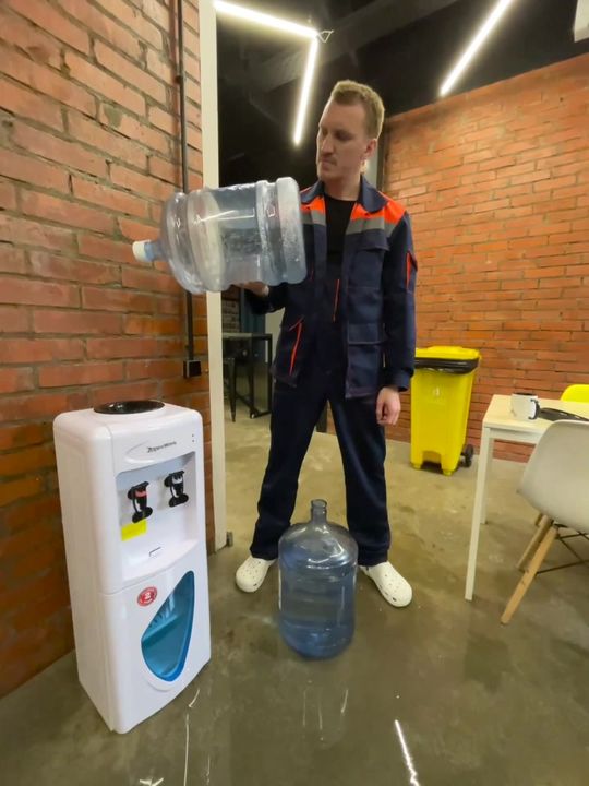Water delivery to you and your downstairs neighbors #azuredr