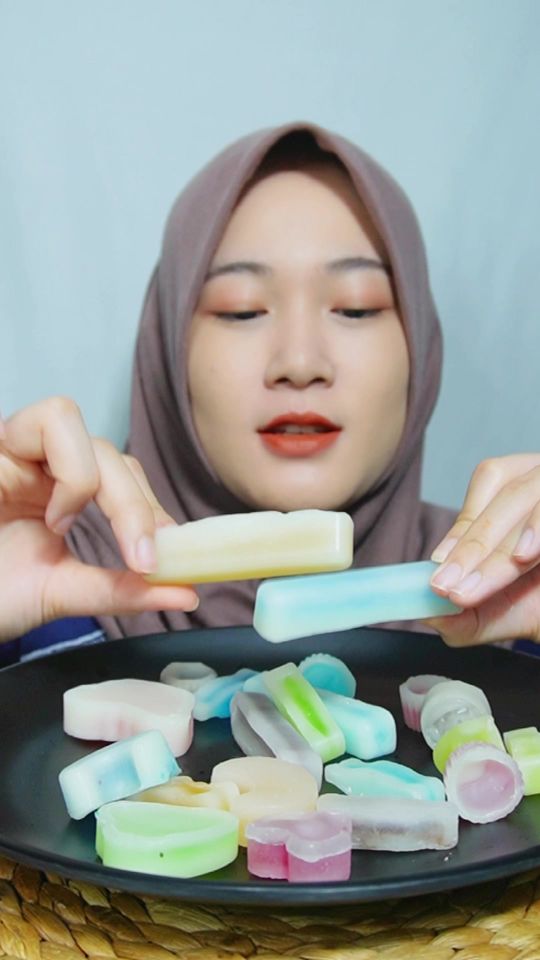 100% bukan aku ternyata target pasarnya π #waxcandy #inicia