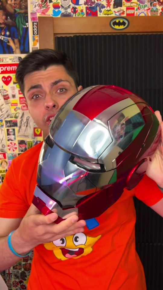 Ecco l'unboxing del casco di #ironman ! #fyp #marvel #fedez