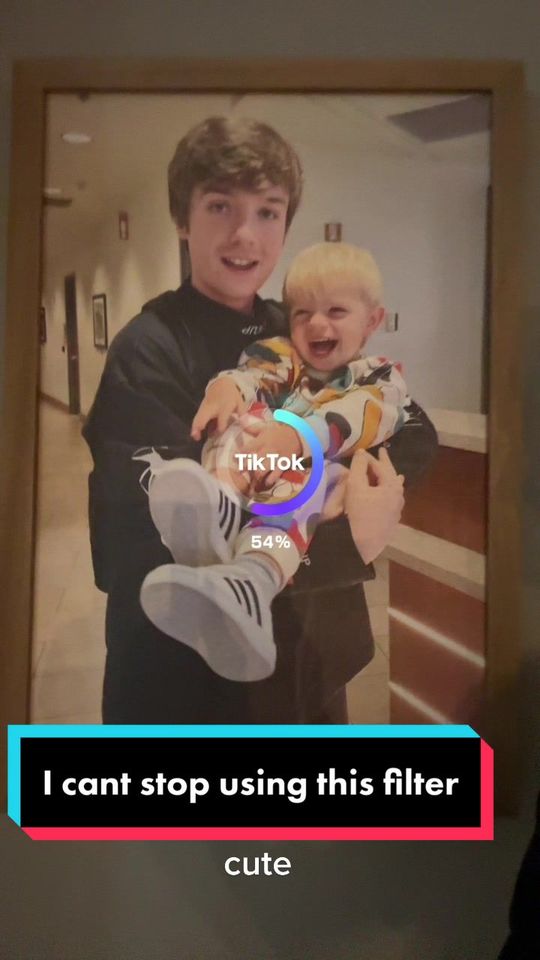 I cant tell if this is funny or creepy so i decided to let y