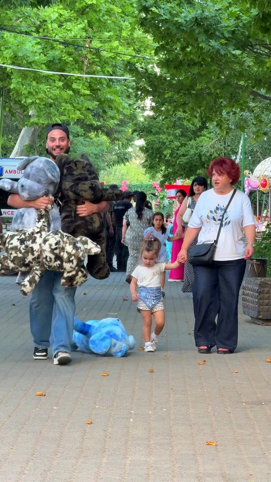 Пока в Москве дожди, я решил на неделю прилететь в Ереван 😅🇦
